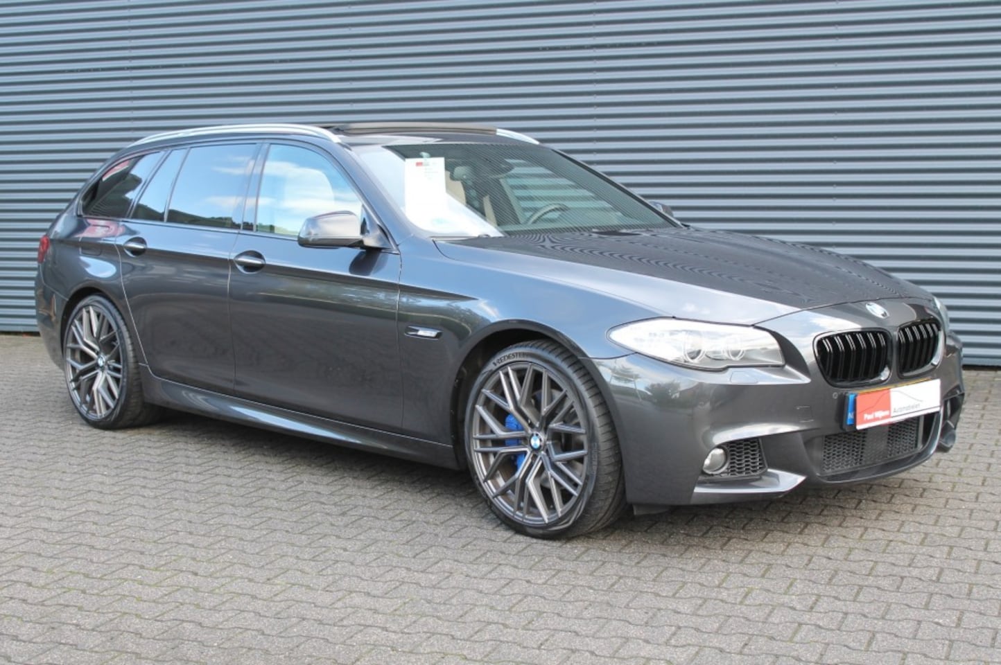 BMW 5-serie Touring - 535i Touring High Executive Uitv. M-Pakket  Full-Option - AutoWereld.nl