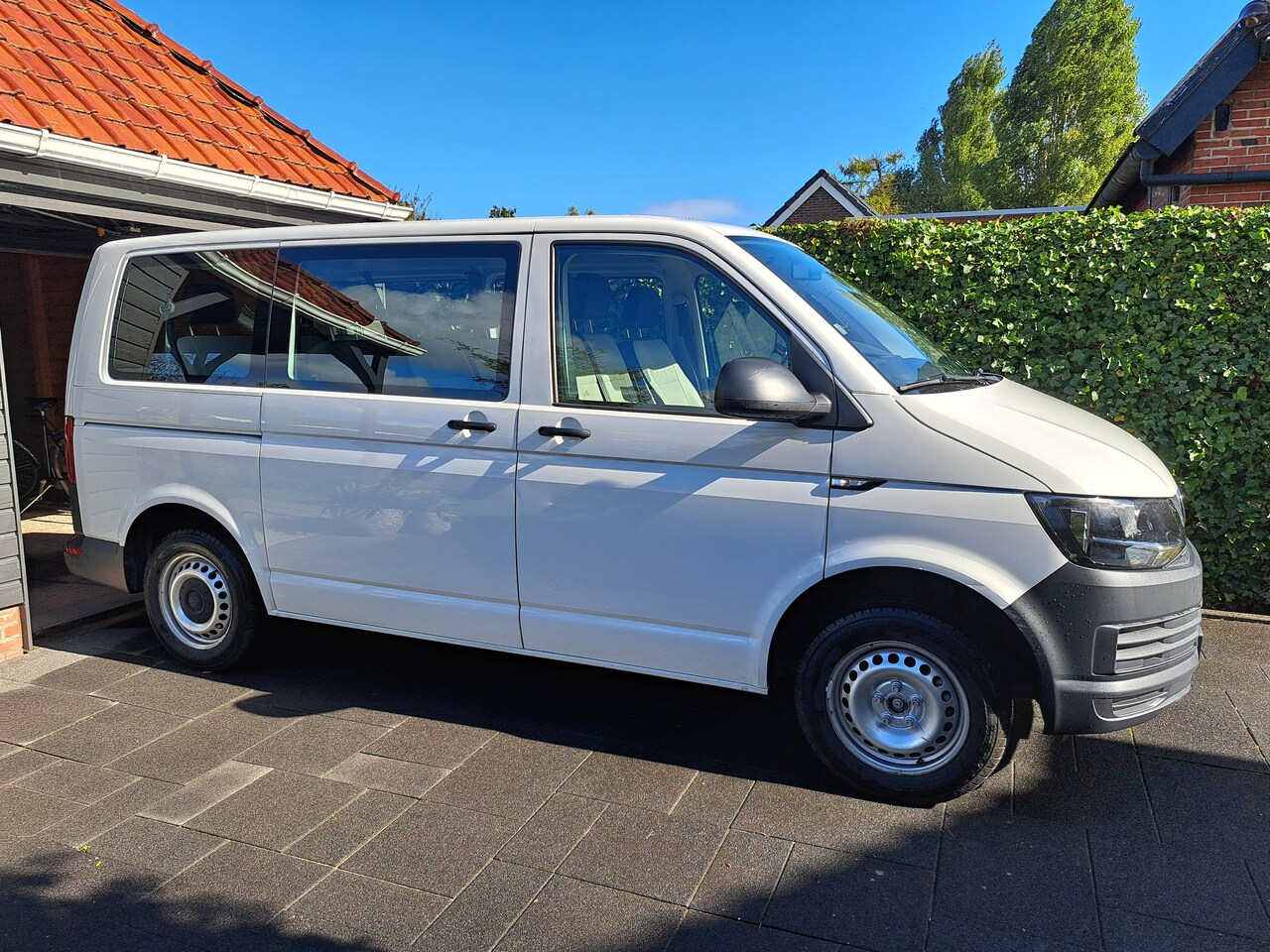 Volkswagen Transporter Kombi - 2.0 TSI L1H1 - AutoWereld.nl