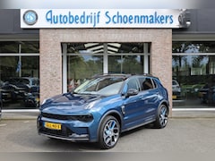 Lynk & Co 01 - 1.5 261PK 6.6Kwh LADEN 360-CAMERA PANO/SCHUIF INFINITY DAB NAVI CARPLAY STOELVERWARMING EL