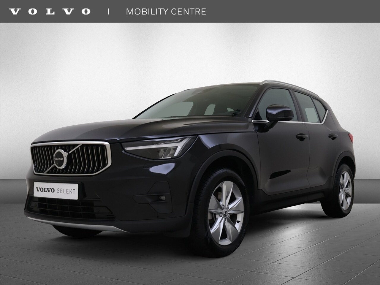 Volvo XC40 - 2.0 B3 Plus Bright | Panoramadak | Verwarmbare voorruit | - AutoWereld.nl