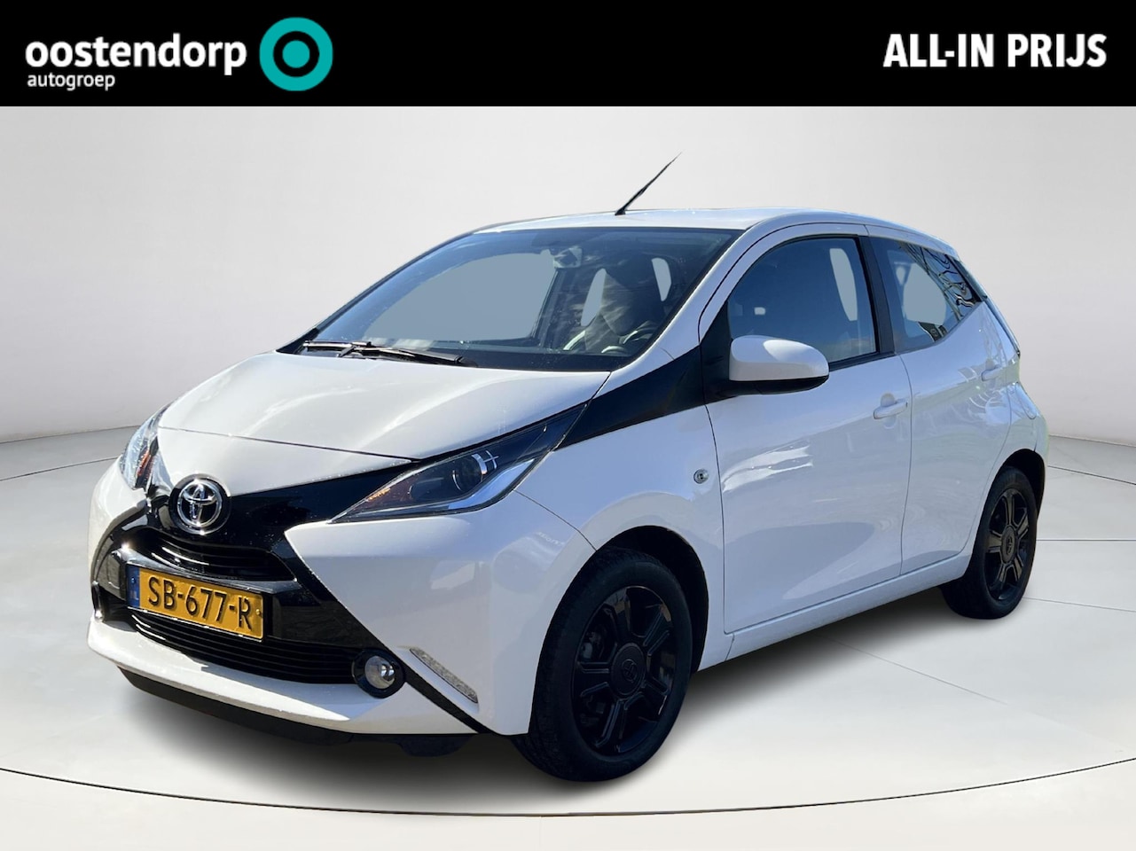 Toyota Aygo - 1.0 VVT-i x-play **FIETSENDRAGERBEUGEL/ PARKEERCAMERA/ 36 MAANDEN GARANTIE** - AutoWereld.nl