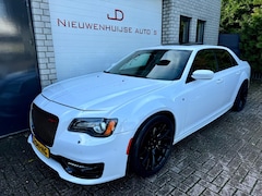 Chrysler 300C - 6.4 V8 HEMI SRT-8, 63.526km full option