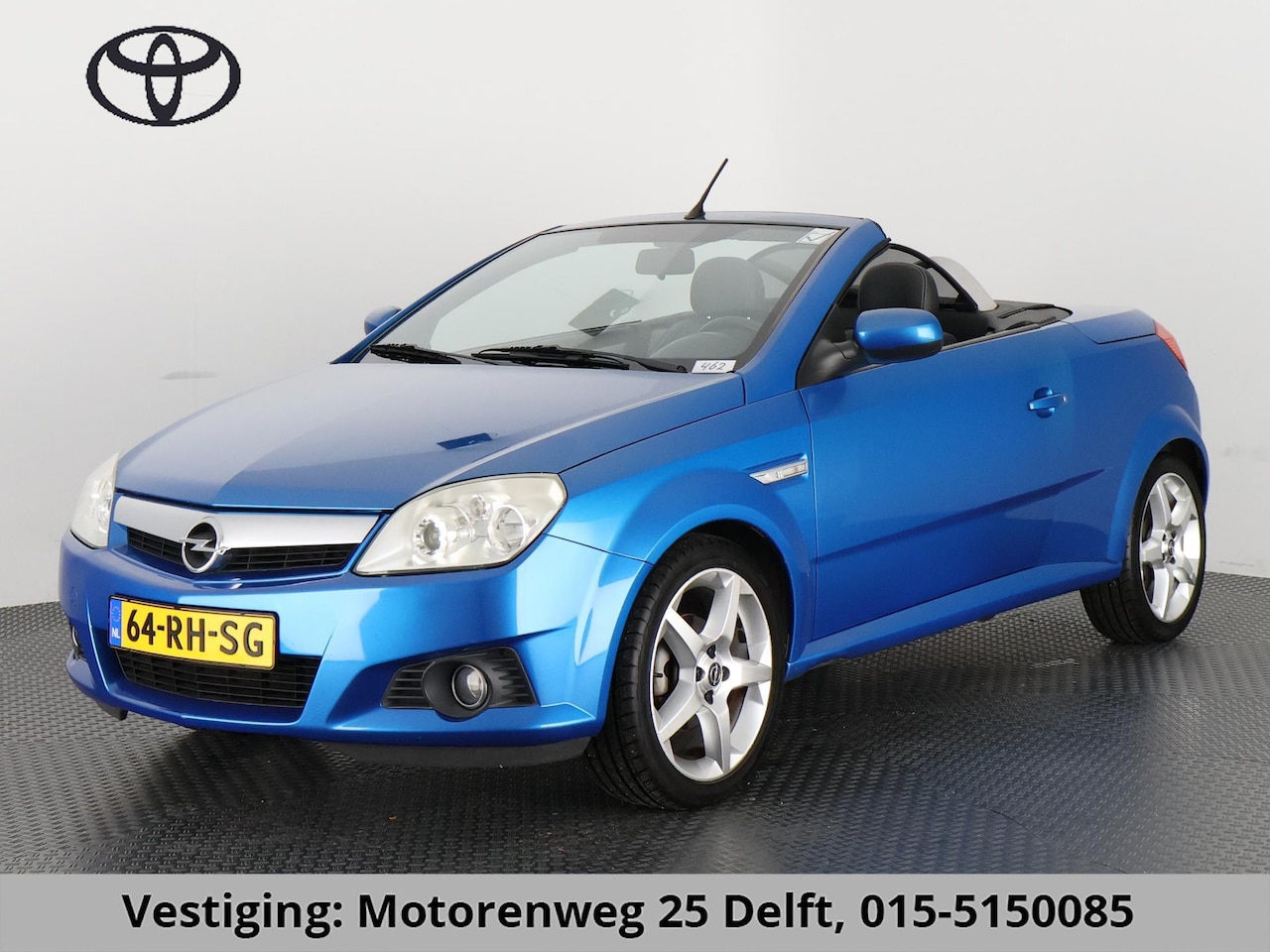 Opel Tigra TwinTop - 1.4-16V Cosmo CABRIOLET .AIRCO .ELEKTRISHE RAMEN .LICHTMETALEN VELGEN - AutoWereld.nl