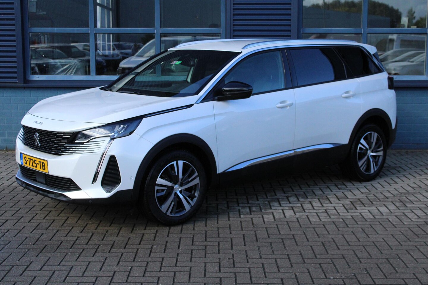 Peugeot 5008 - 1.2 PureTech Allure Pack Business 1.2 PureTech Allure Pack Business - AutoWereld.nl