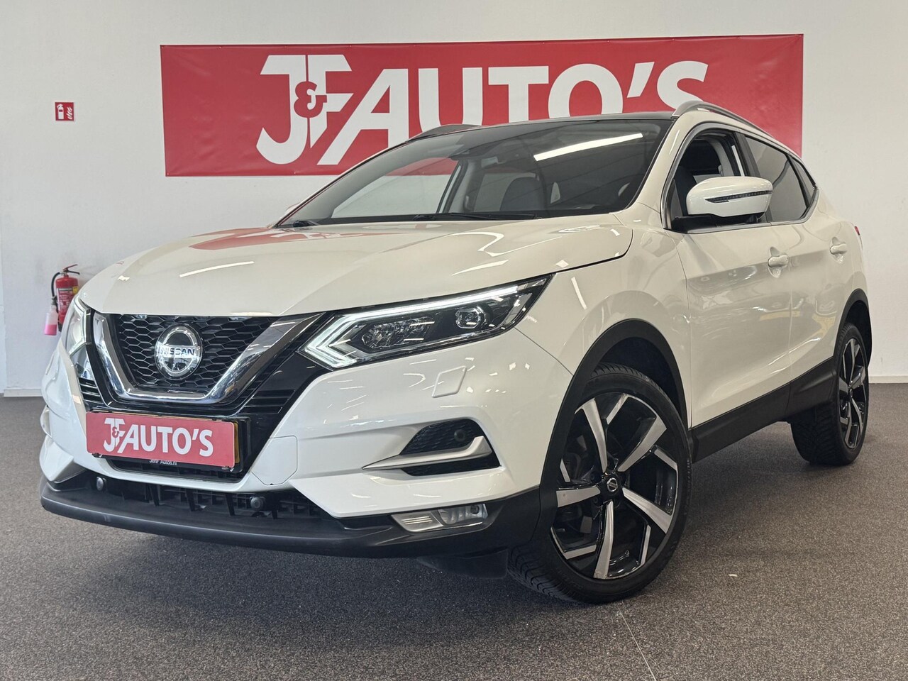 Nissan Qashqai - 1.3 DIG-T TEKNA NAVIGATIE/CAMERA, PANORAMA, ECC AIRCO, LEER - AutoWereld.nl