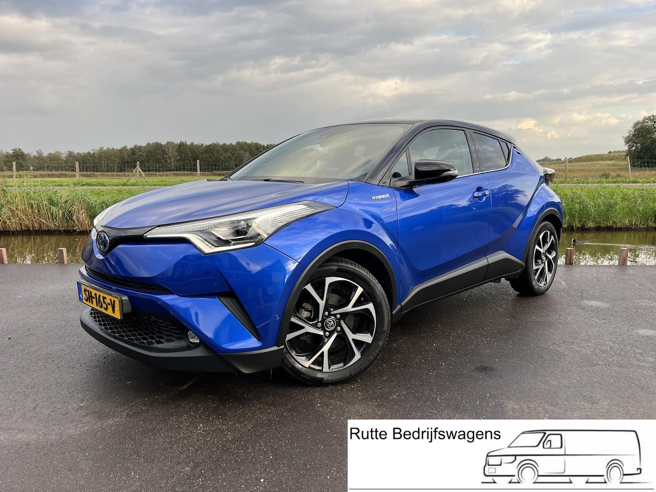 Toyota C-HR - 1.8 Hybrid Bi-Tone 1.8 Hybrid Bi-Tone - AutoWereld.nl