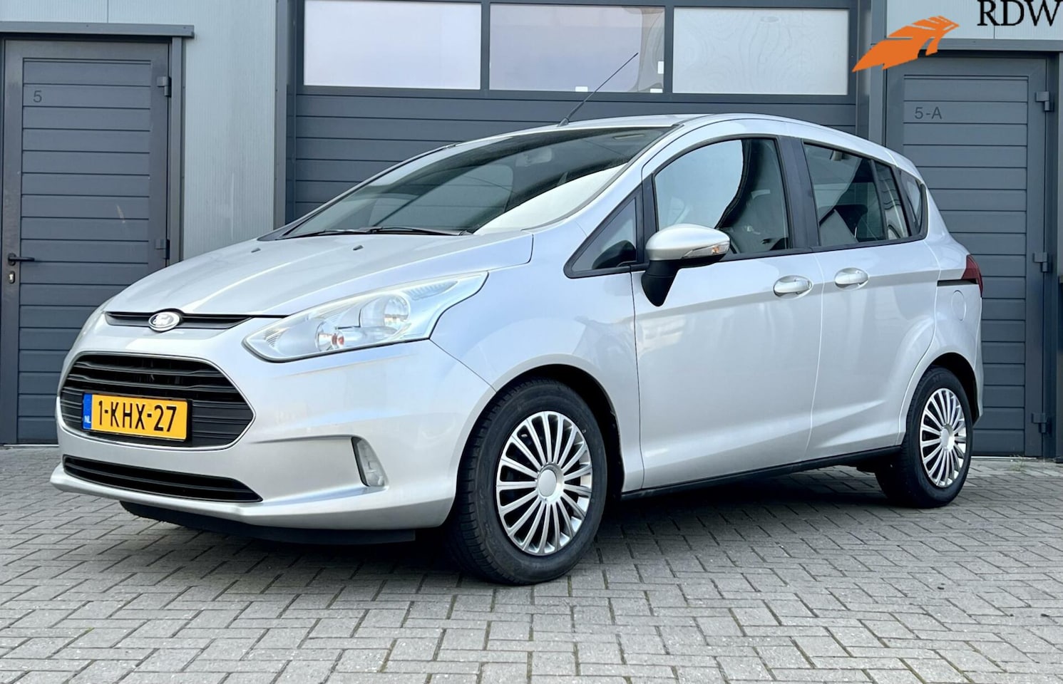 Ford B-Max - 1.0 101pk | Lage KM NAP | 2x Schuifdeur ! | Airco | Hoge Zit | - AutoWereld.nl