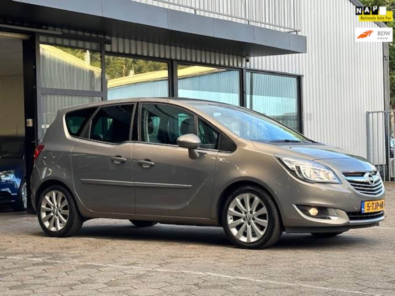 Opel Meriva - 1.4 Turbo Cosmo / 2014 / PDC / Cruise / Trekhaak - AutoWereld.nl