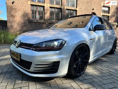 Volkswagen Golf - 2.0 TSI GTI DSG 5DRS 20INCH TOP STAAT