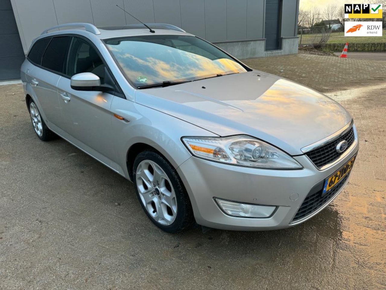 Ford Mondeo Wagon - 2.0 TDCi Ghia 2.0 TDCi Ghia - AutoWereld.nl