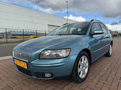 Volvo V50 - 2.4 Edition II /Automaat/Airco/Cruise/Dak/Trekhaak