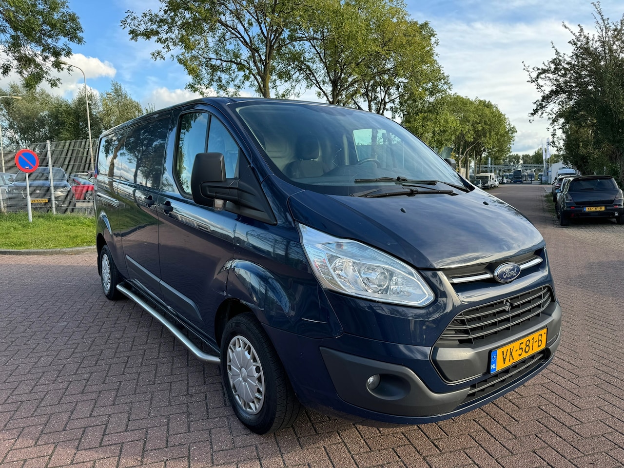 Ford Transit Custom - 290 2.2 TDCI L2H1 Trend 290 2.2 TDCI L2H1 Trend - AutoWereld.nl