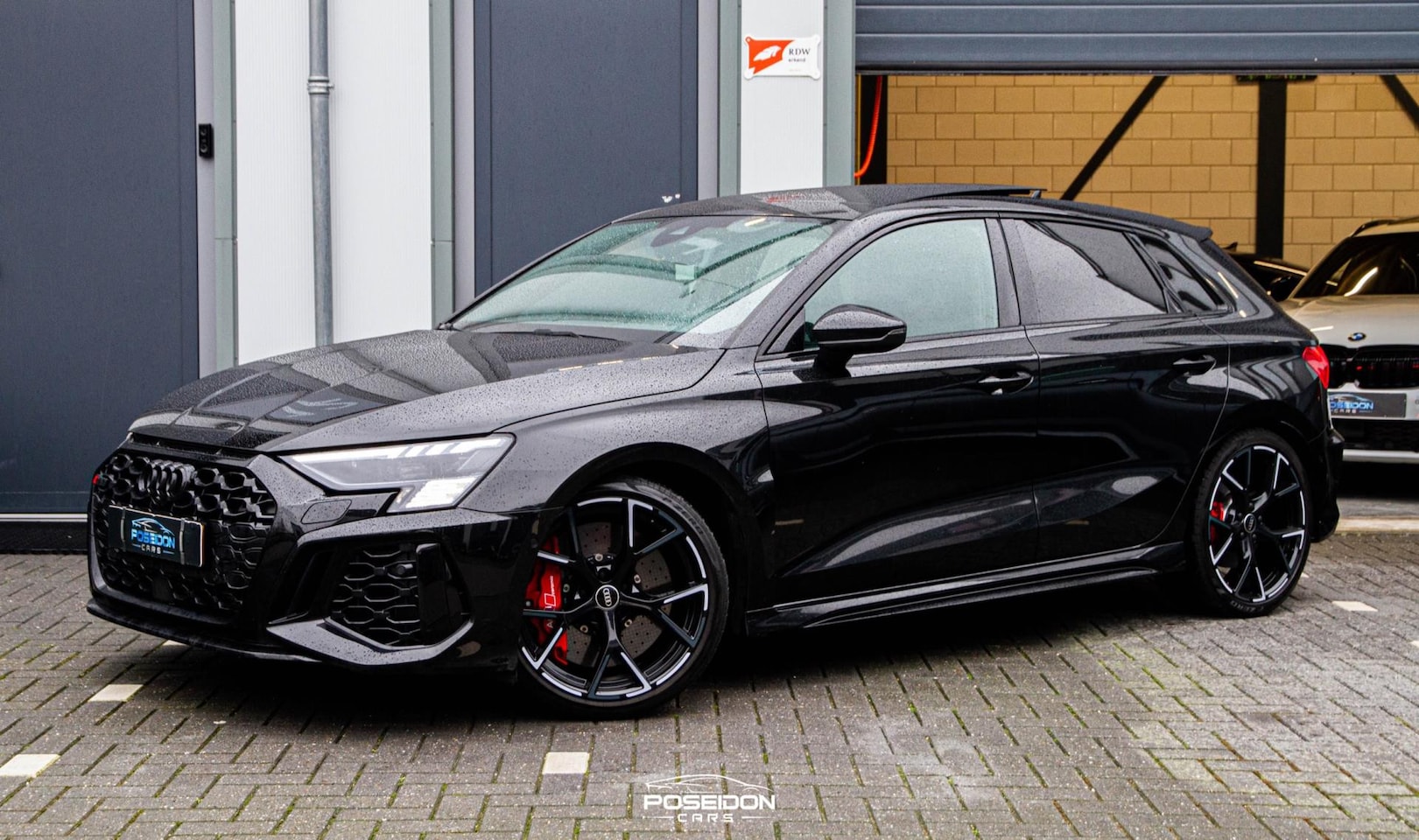 Audi RS3 - Sportback 2.5 TFSI Quattro KERAMISCH | PANO | HEAD-UP | MEMORY | BOMVOLL!! - AutoWereld.nl