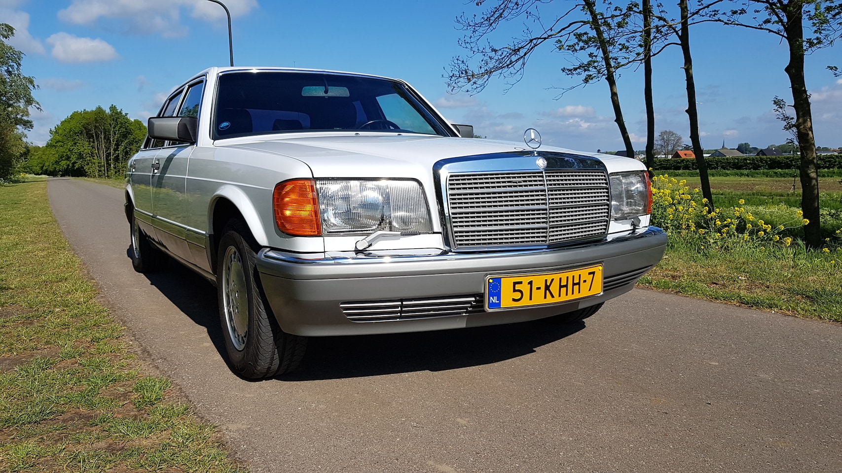 Mercedes-Benz S-klasse - 560 SEL in topstaat met zeer lage gedocumenteerde km-stand - AutoWereld.nl