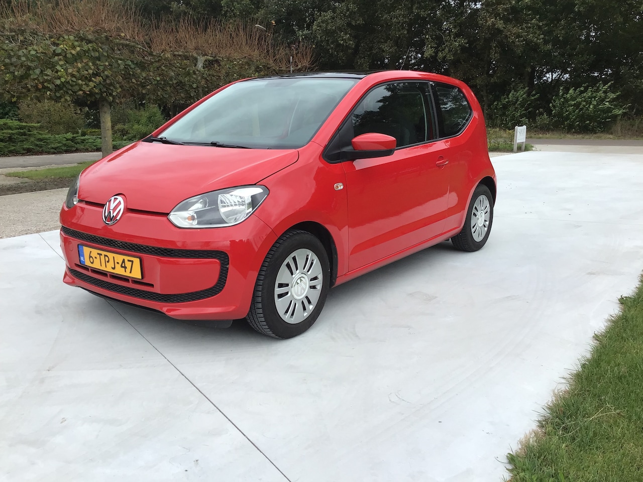 Volkswagen Up! - 1.0 move up! BlueMotion - AutoWereld.nl