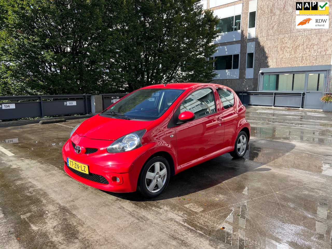 Toyota Aygo - 1.0-12V Sport Bj 2008 Airco El.Ramen Toerenteller - AutoWereld.nl