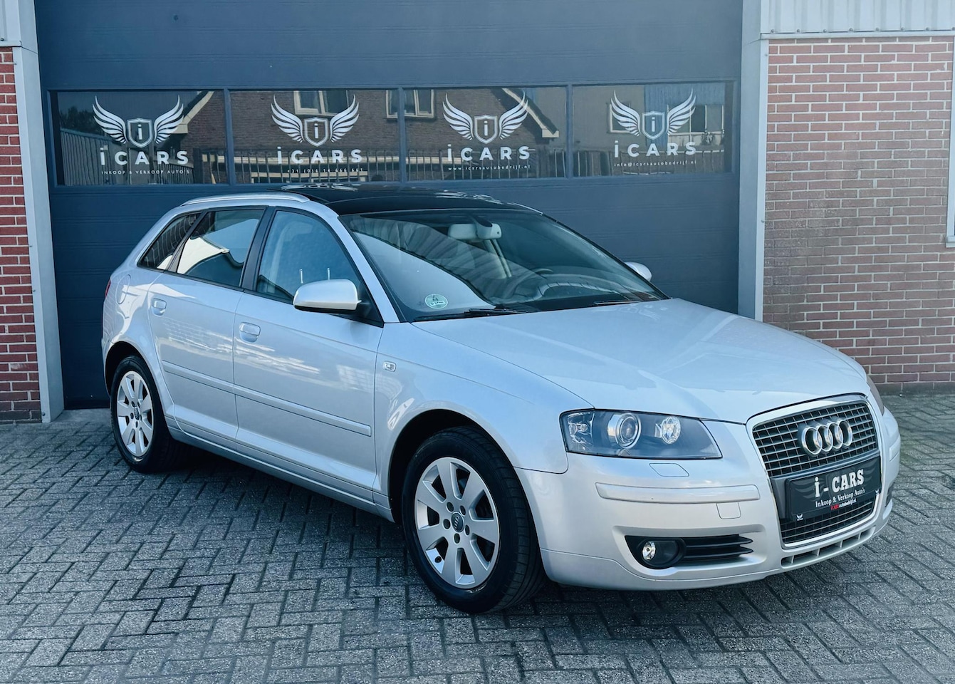 Audi A3 Sportback - 1.6 FSI Ambiente 1.6 FSI Ambiente - AutoWereld.nl