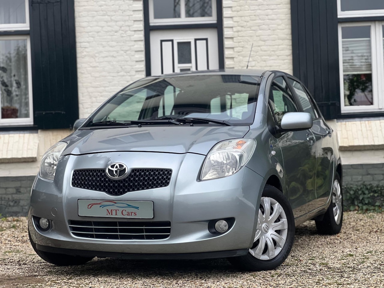 Toyota Yaris - 1.3 VVTi Sol MMT|Automaat|Navi|Trekhaak|5DRS| - AutoWereld.nl