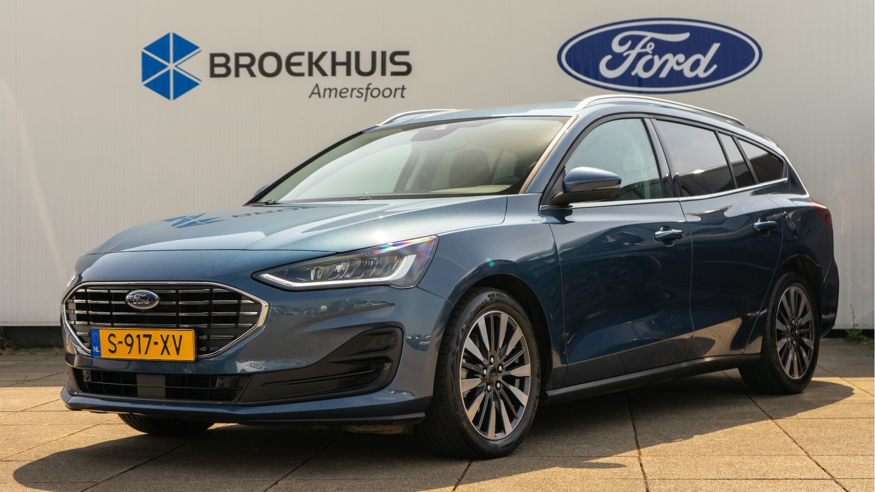 Ford Focus Wagon - 1.0 EcoBoost Hybrid 125PK Titanium X | STOEL+STUUR+VOORRUITVERWARMING | CAMERA | NAVI | B& - AutoWereld.nl