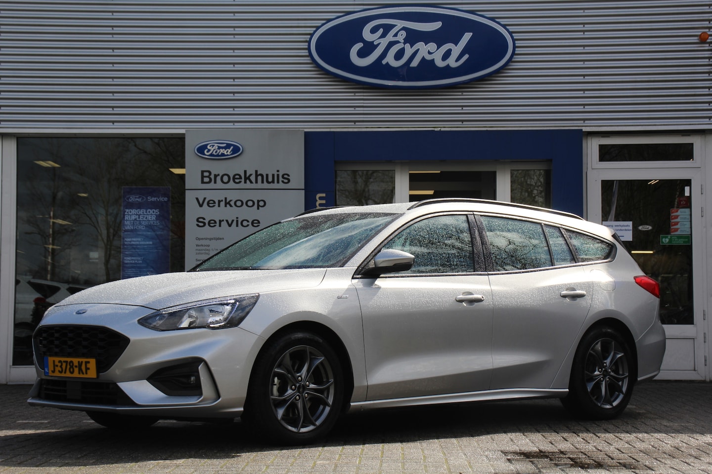 Ford Focus Wagon - 1.0EB ST-LINE | DEALER OH! | NAVI INCL. APPLE CARPLAY & ANDROID AUTO | CRUISE | PARK SENS - AutoWereld.nl