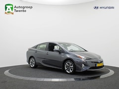 Toyota Prius - 1.8 Dark Edition | Navigatie | Trekhaak