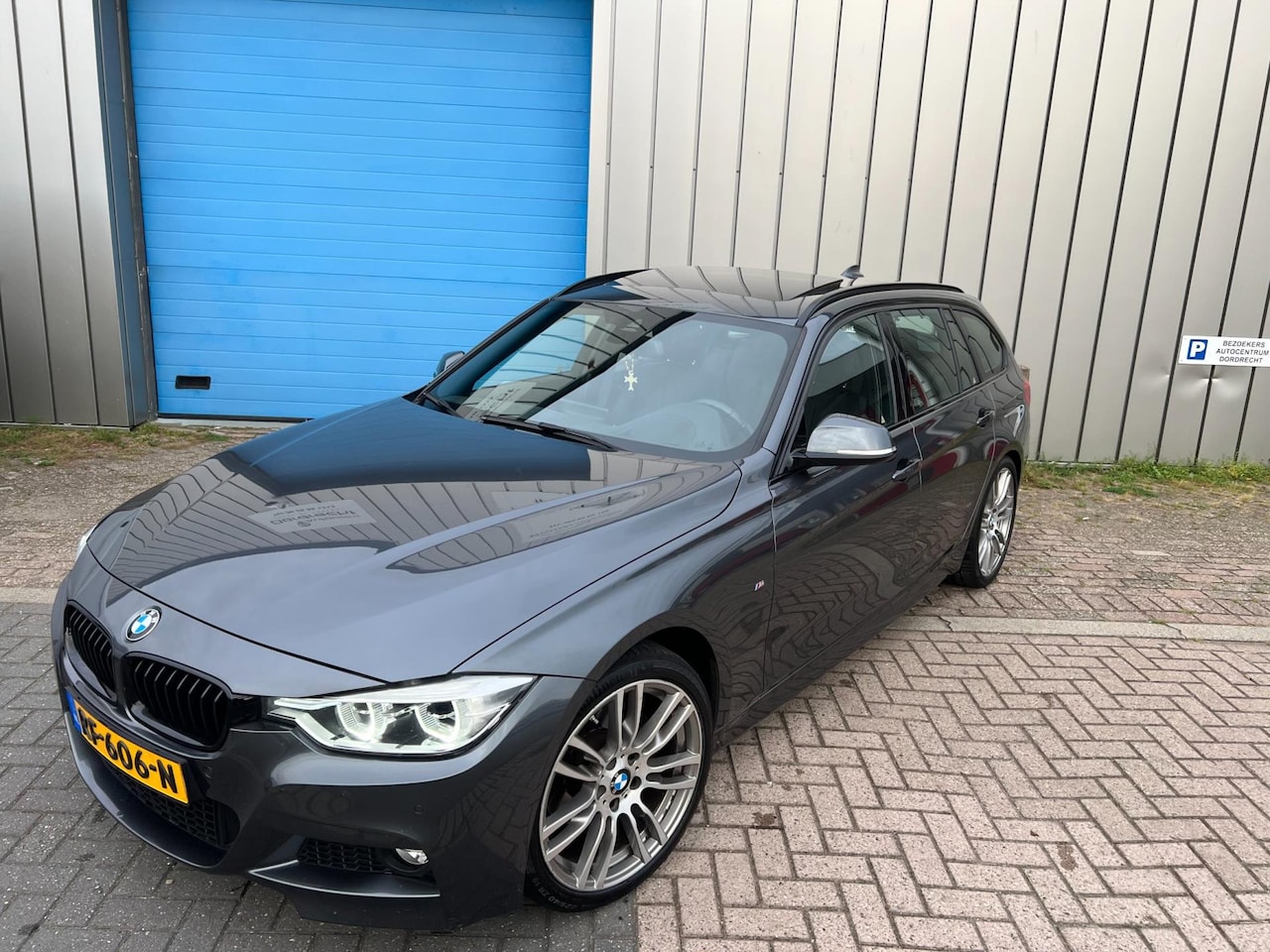 BMW 3-serie Touring - 320d Centennial High Executive|M Sportpakket|Pano|Hud|Keyless Entry|Navi|PDC| - AutoWereld.nl