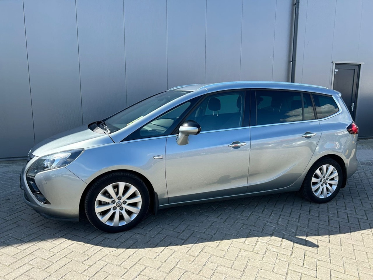 Opel Zafira Tourer - 1.4 Edition xenon - AutoWereld.nl