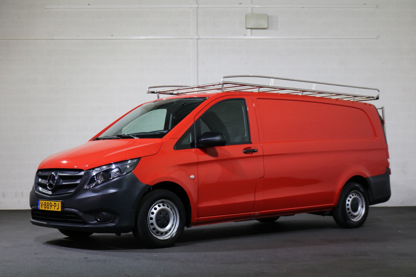 Mercedes-Benz Vito - 114 CDI XL Airco Navigatie Imperiaal Trap Inrichting - AutoWereld.nl