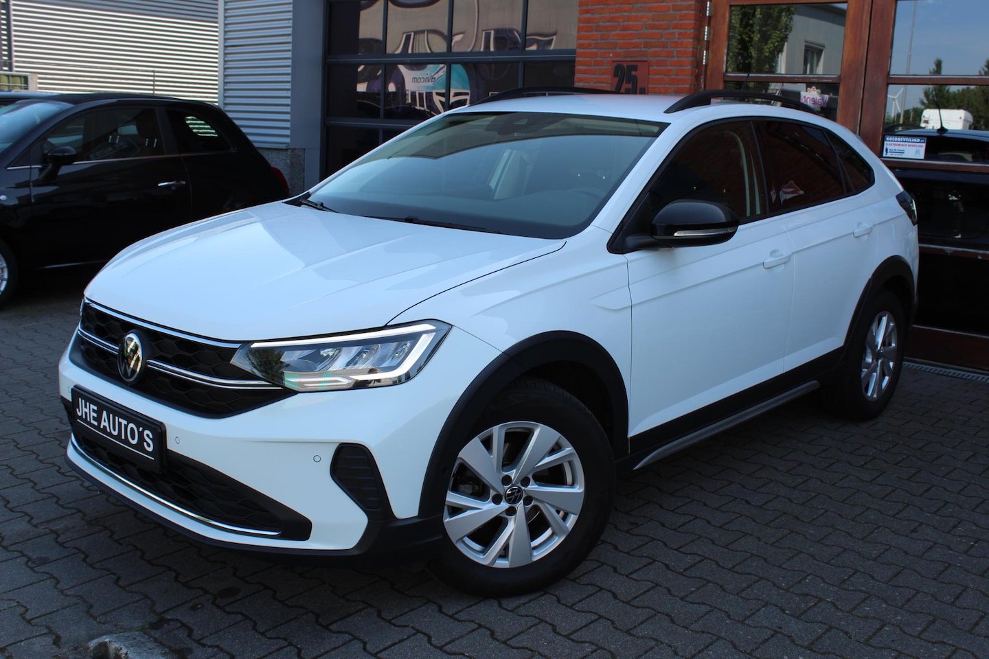 Volkswagen Taigo - 1.0 TSI Life Business | DSG | Camera | IQ Drive | Dodehoekdetectie | Adaptieve Cruise Cont - AutoWereld.nl