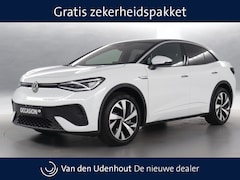 Volkswagen ID.5 - Pro 77 kWh 204pk Automaat | Pano | IQ Light | Camera | Stoelverwarming