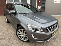 Volvo XC60 - 2.0 T5 R-Design / Navi / Leder / PDC / DAB+