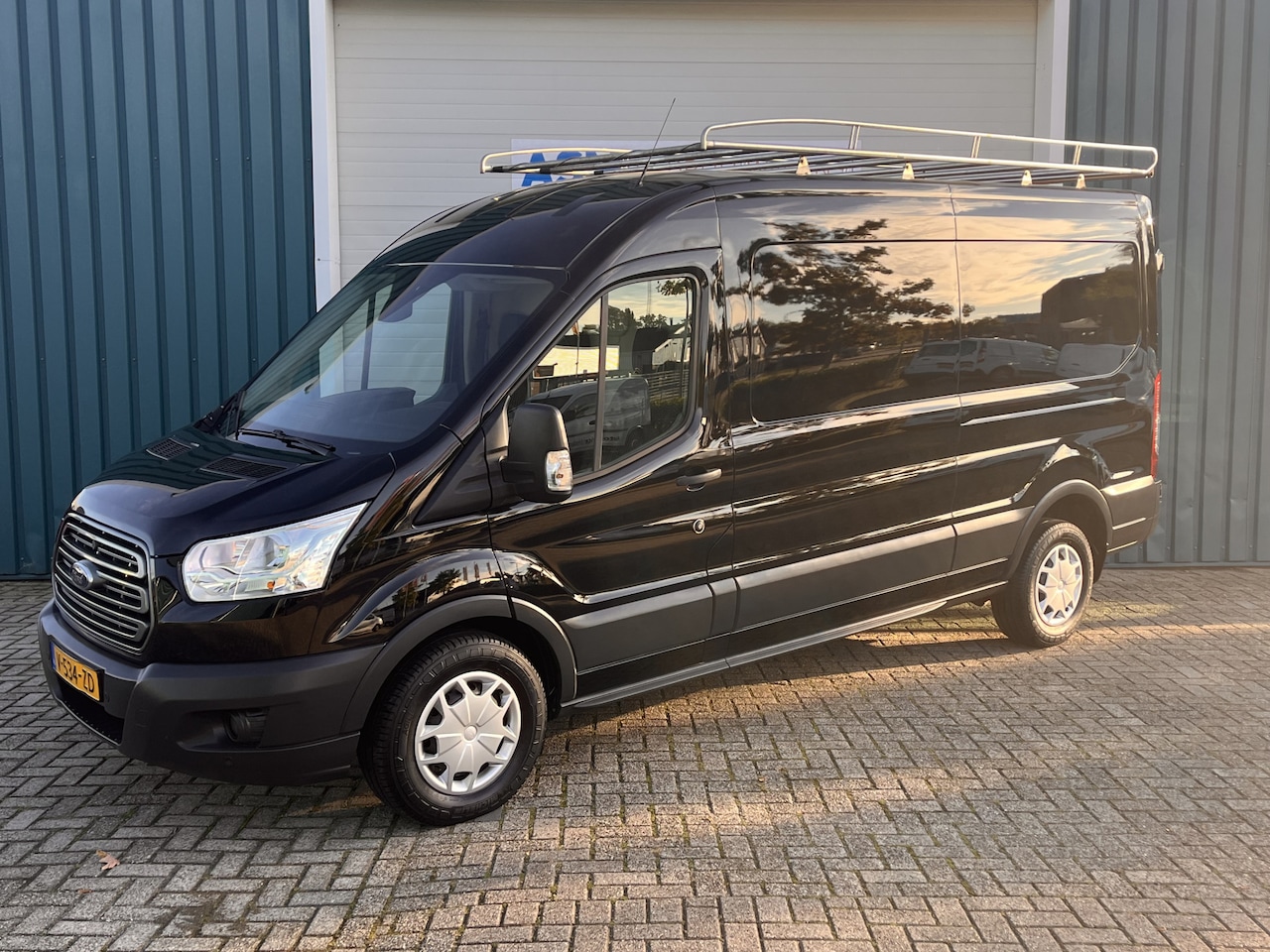 Ford Transit - 350 2.0 170Pk TDCI L3H2 Trend / Cruise / Airco / IMPERIAAL / Navi / Lease €393,- pm / Apk - AutoWereld.nl