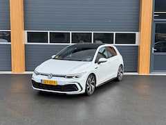 Volkswagen Golf - 1.5 eTSI R-Line Business