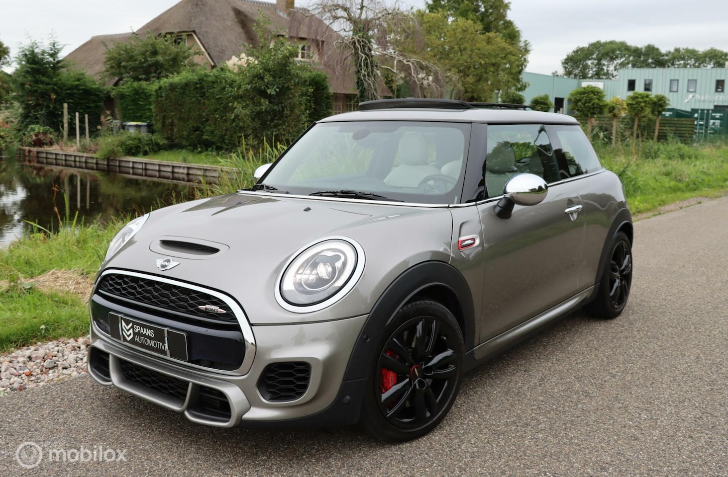 MINI John Cooper Works - Mini 2.0 Pano / Navi / Liefhebber - AutoWereld.nl