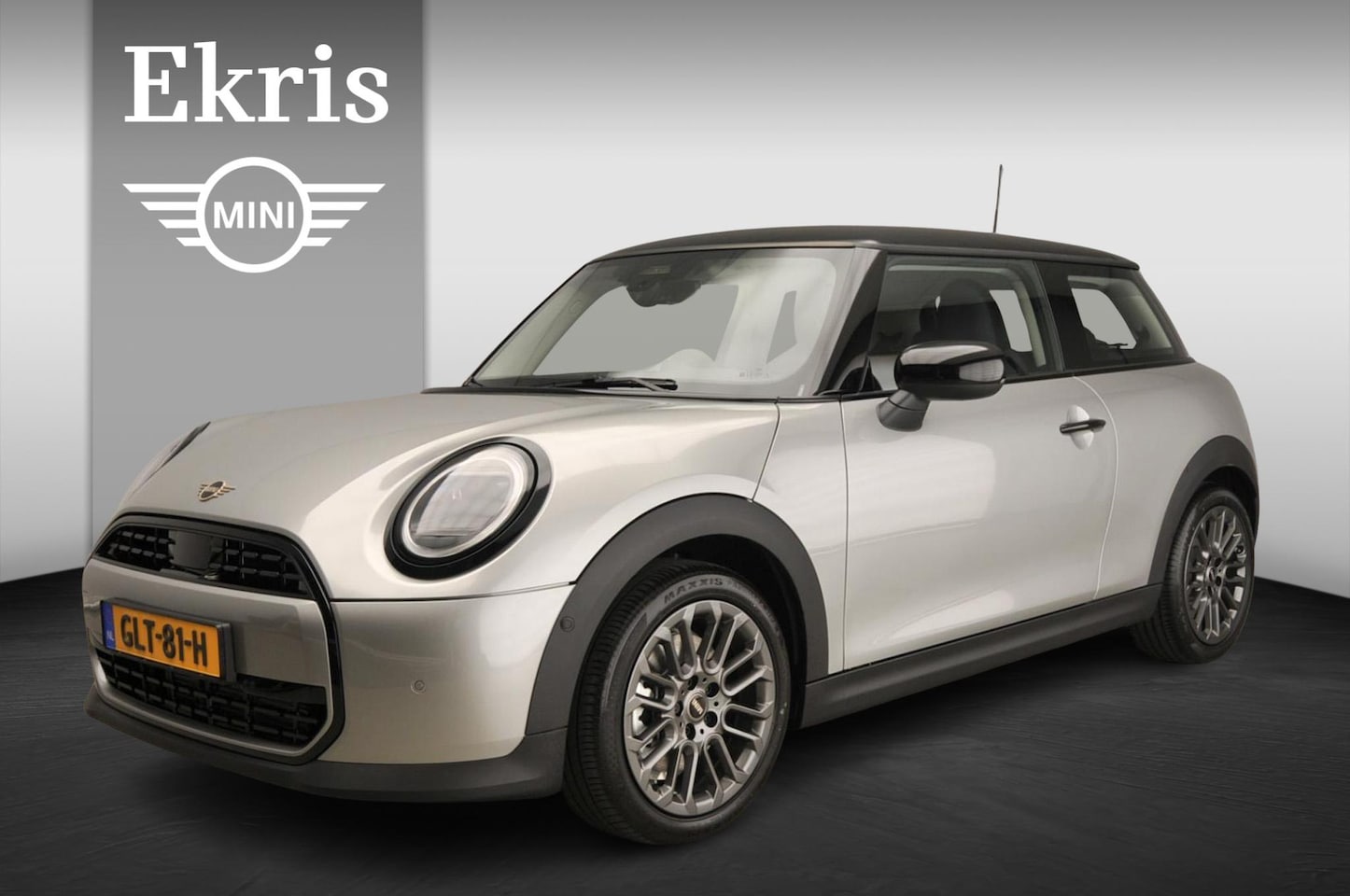 MINI Cooper - 3-deurs C Automaat / LED / Stoelverwarming / Pakket S / Head-up / Park assist / Alu wielen - AutoWereld.nl