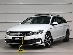 Volkswagen Passat Variant - 1.4 TSI PHEV GTE R-Line Hybride 218Pk Aut DSG Alle Opties Virtual Cockpit Panoramadak Trek