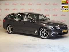 BMW 5-serie Touring - 520i High Executive NL auto, Panoramadak, Memory stoel, electrische koffer, comfort stoele