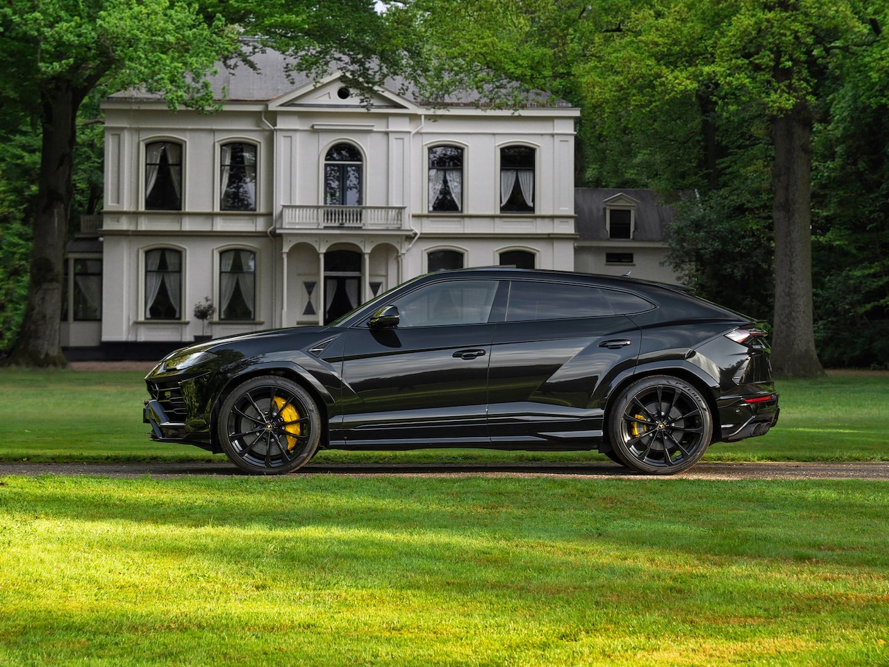 Lamborghini Urus - 4.0 V8 | Full option! | Bang & Olufsen | 2e eig | Rear Seat Entertainment | Carbon interie - AutoWereld.nl