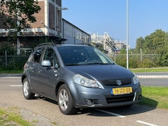 Suzuki SX4 - 1.6 Shogun | 1e Eigenaar | Dealer Onderhouden | Airco | Trekhaak