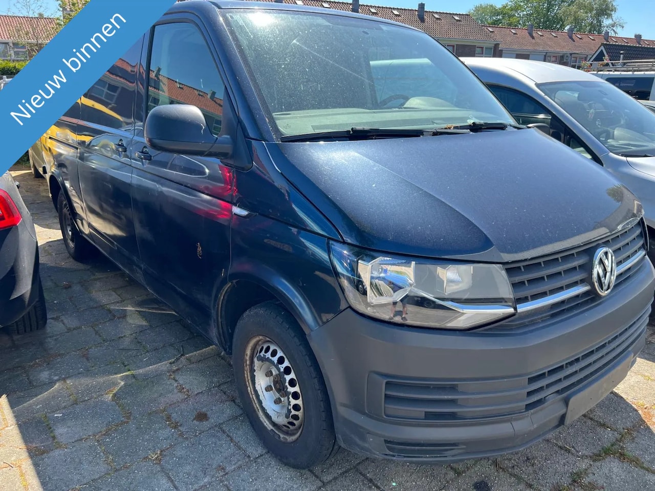 Volkswagen Transporter - 2.0 TDI L2H1 2.0 TDI L2H1 - AutoWereld.nl