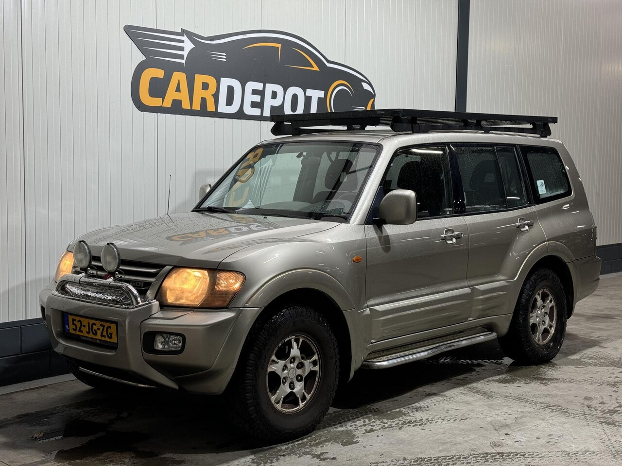 Mitsubishi Pajero - 3.5 V6 GLS Long Body Airco 7persoons Roofrack frontrunner - AutoWereld.nl