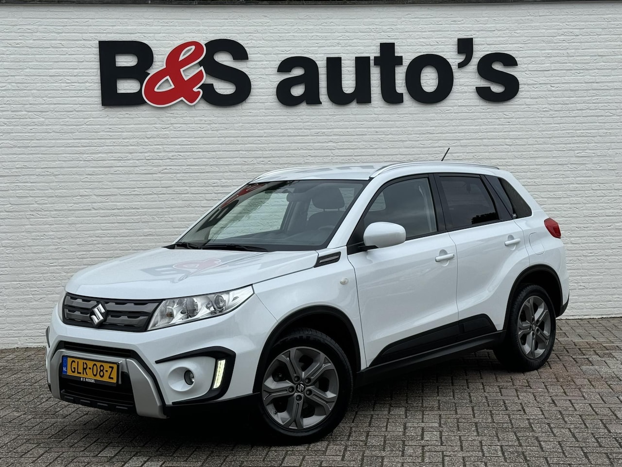 Suzuki Vitara - 1.6 Exclusive Trekhaak Cruise Clima Navigatie Bluetooth Mistlampen - AutoWereld.nl