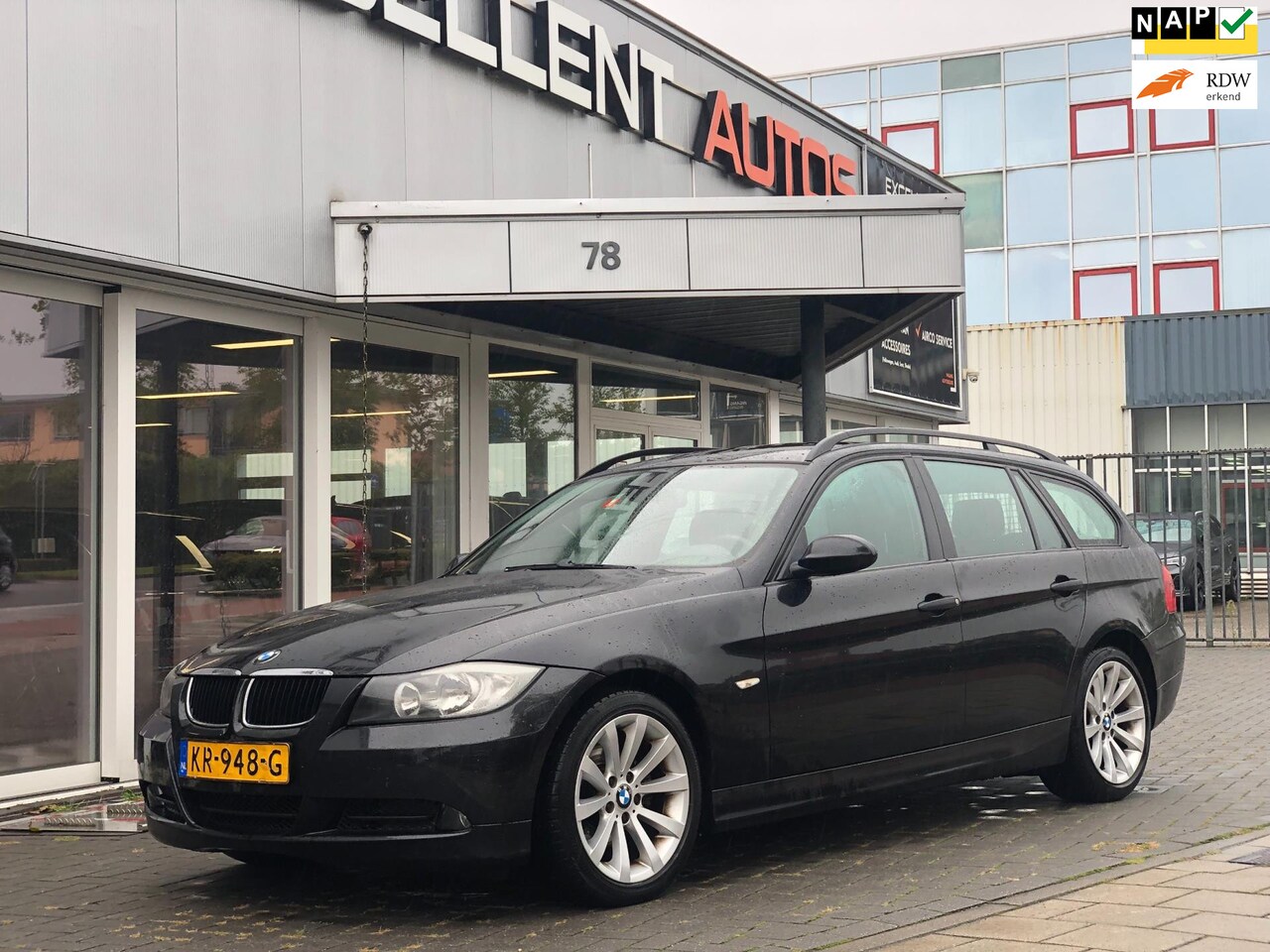 BMW 3-serie Touring - 320d Business Line Automaat - AutoWereld.nl