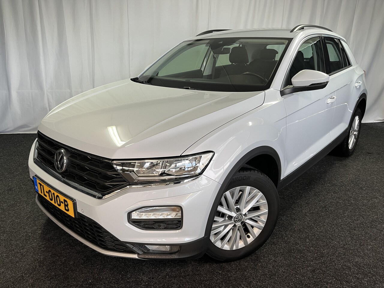 Volkswagen T-Roc - 1.0 TSI Style AIRCO/ADAPTIVE/BLUETOOTH/115PK - AutoWereld.nl