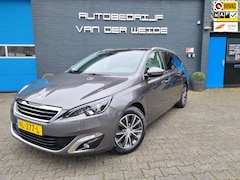 Peugeot 308 SW - 1.2 PureTech Allure, Panoramadak, Trekhaak