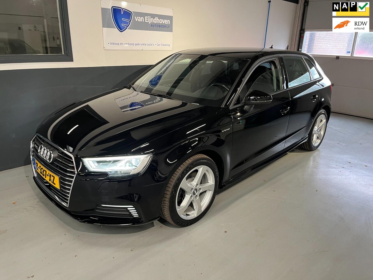 Audi A3 Sportback - 1.4 e-tron Sport Navi|PHEV|LED - AutoWereld.nl