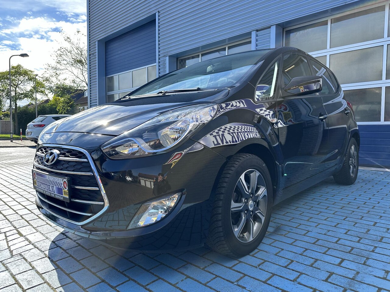 Hyundai ix20 - 1.6i AUTOMAAT STOEL+STUUR VERW. PDC - AutoWereld.nl