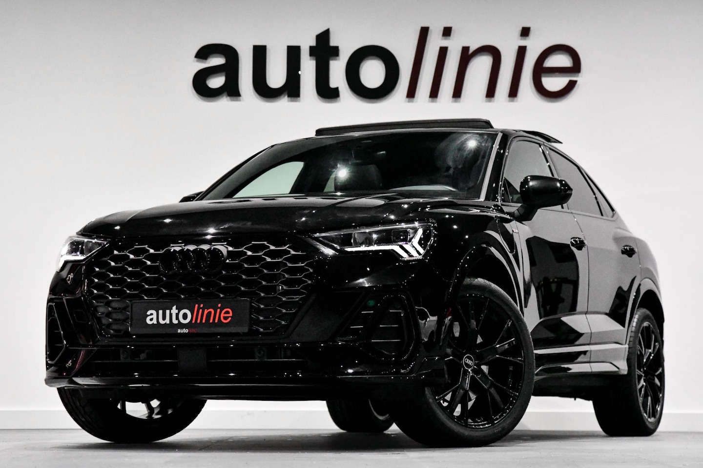 Audi Q3 Sportback - 45 TFSI e S-Line. Pano, Dodeh, Camera, Trekhaak, Matrix, 20'', CarPlay! - AutoWereld.nl