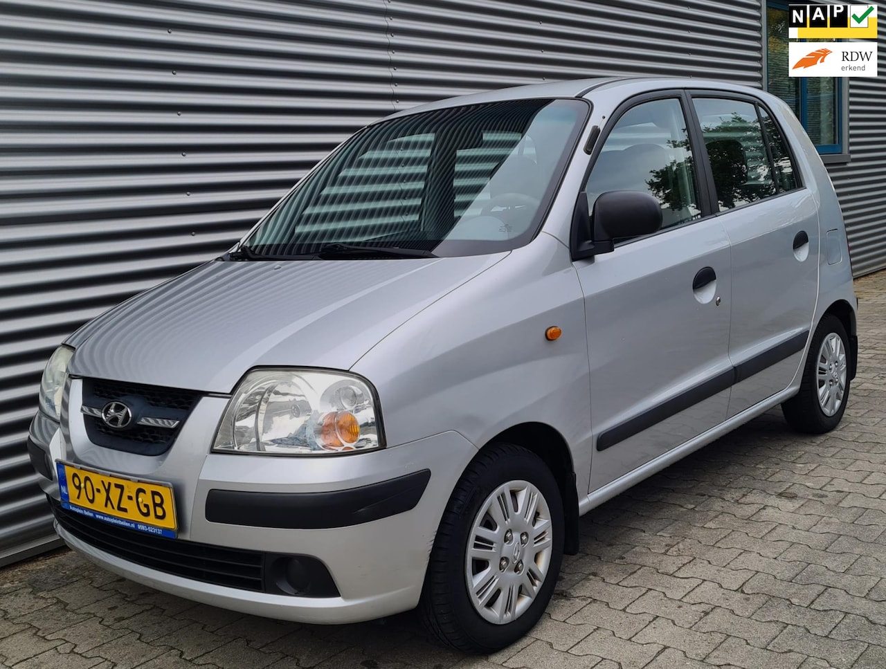 Hyundai Atos - 1.1i Active Young 5drs 11-2007 Zilver Metallic 127dkm NAP!! - AutoWereld.nl