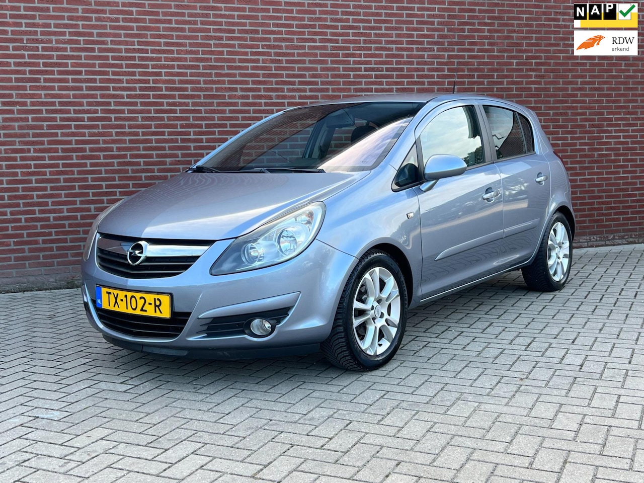 Opel Corsa - 1.4-16V Enjoy / Airco / Trekhaak / Elektrische ramen - AutoWereld.nl